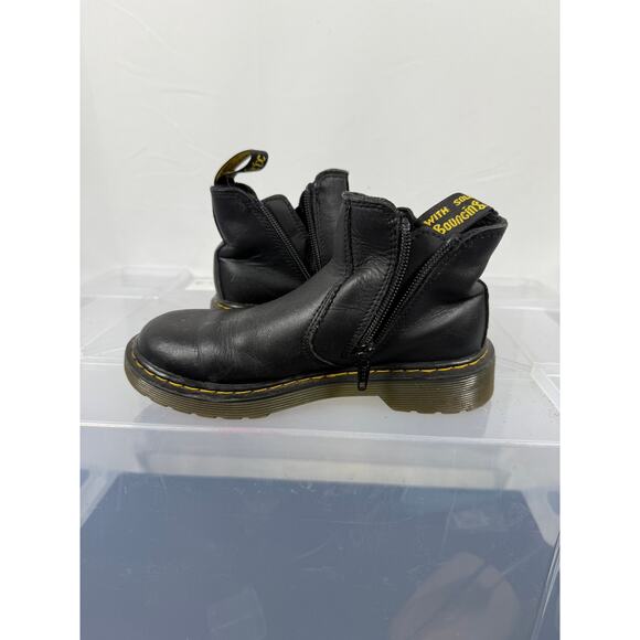Dr. Martens 2976J Kids Chelsea Boot – Black Leather – Size 1 US Youth – Zip Side - Picture 3 of 5